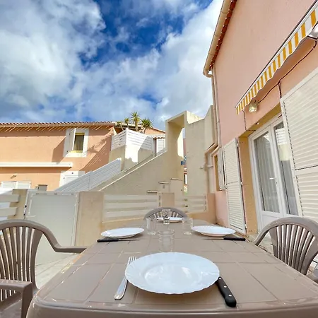 Avec Terrasse, Parking, Climatisation A Sete, Proche - Fr-1-338-63 Lejlighed *