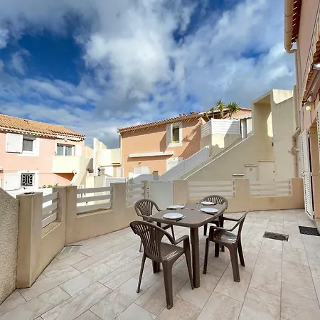 Avec Terrasse, Parking, Climatisation A Sete, Proche - Fr-1-338-63 * Сет